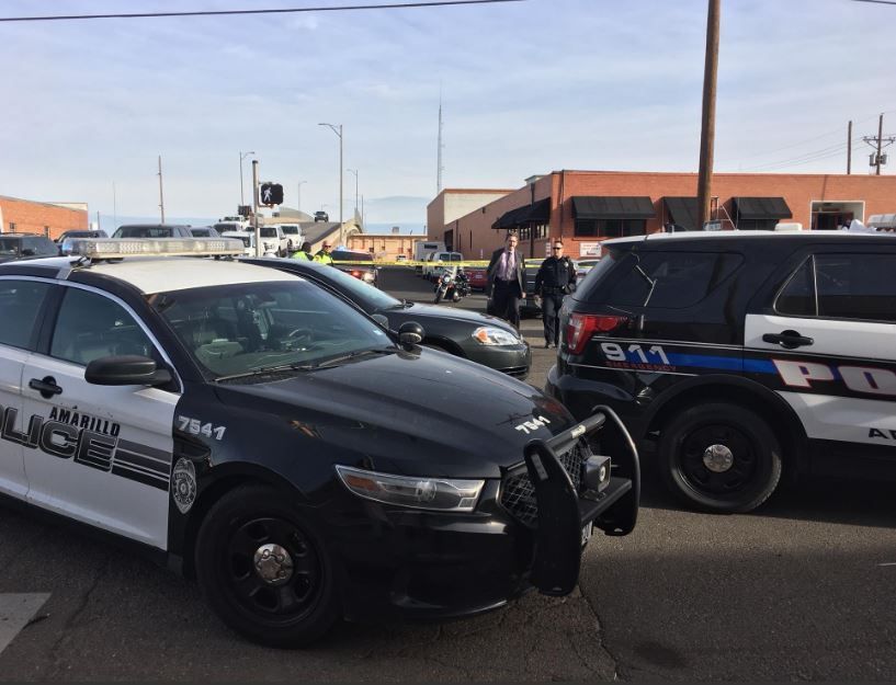 NewsChannel10's tweet photo. UPDATE: Officers fired shots at man, thinking he was the suspect from the 911 call>>>https://t.co/fwap1ehFKH https://t.co/2usKk4KxFb