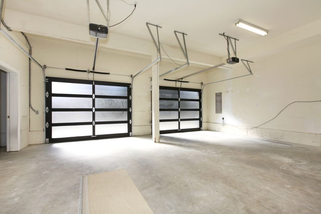ORBuilding_'s tweet image. A garage remodel can definitely enhance the functionality of your home. With added storage, space and any other new additions, you will be happy with your decision. bit.ly/2CWu08c