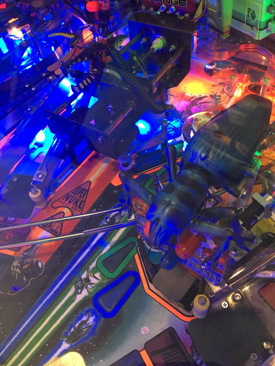 BounceMilwaukee's tweet image. We heard that you wanted more pinball (and that you’re a fan of anti-fascist, pro-immigration, faux-propaganda 90’s dystopian movies)!

It’s included with your Bounce or Everything wristbands. Put the quarters away, maggots! #serviceguaranteescitizenship #brainbug #milwaukee