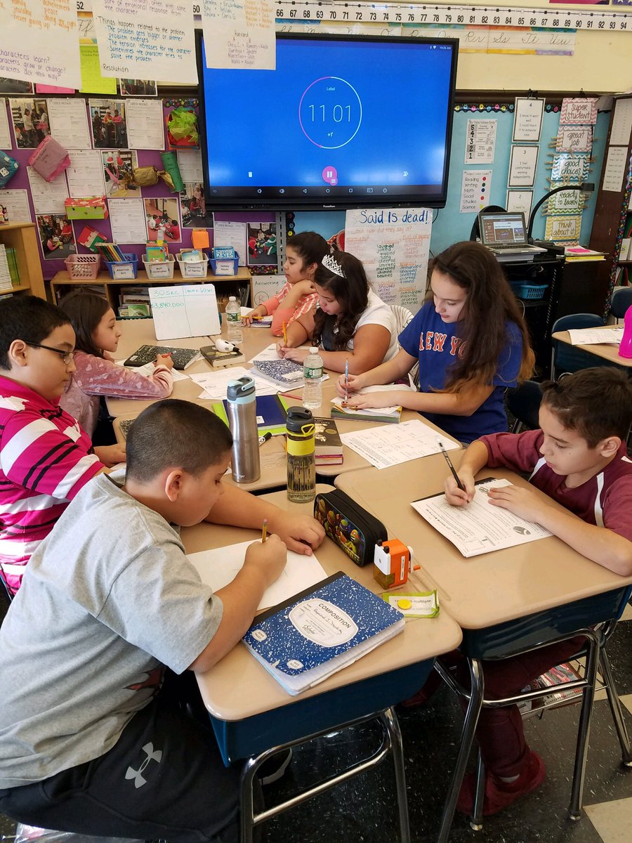 PS91Q's tweet photo. Class 502 recognizes the 2018 Winter Olympics - with "Winter Olympics Fractions Stations"
#pack91 #ps91q #ps91qhuskies https://t.co/waHDLXgNWu