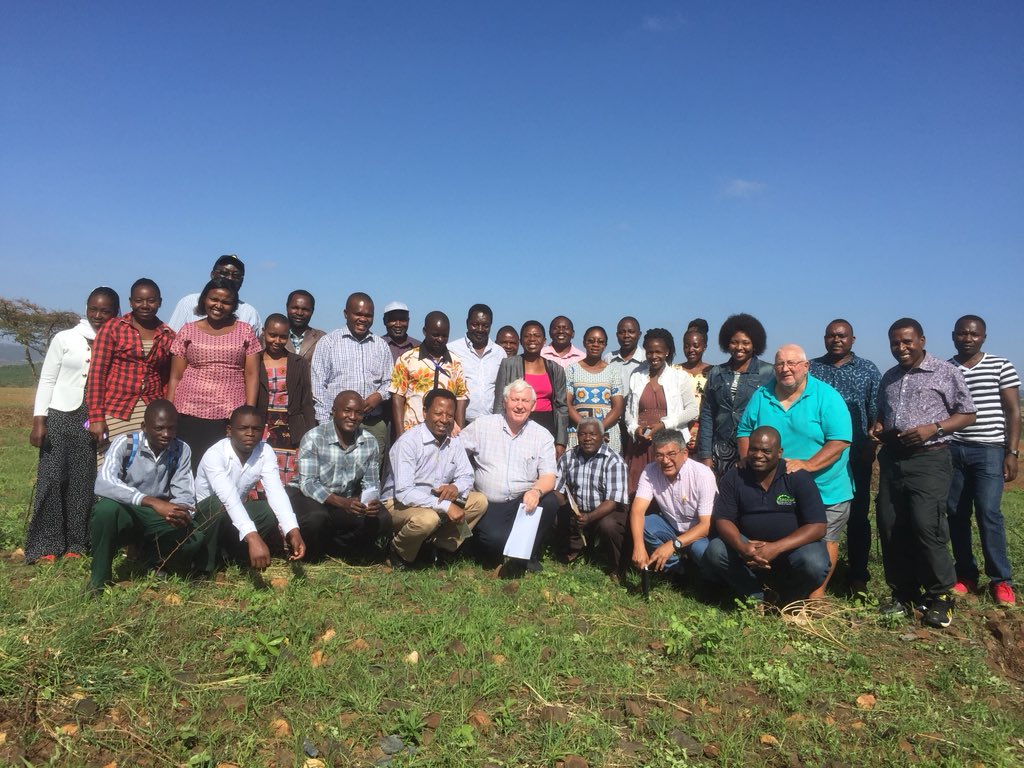 Kavlifondet's tweet photo. Nå får @QMeieriene @Qbonden nye kollegaer i Tanzania! Midler fra Kavlifondet til oppstart og utvikling av Farm for the Future: https://t.co/nc0qLclhsX @lederfokus @elise_iversen @karl_johan @madsliabo @annkristinvinje @ChristinaHrdig #verdierforgodeformål #innovasjon https://t.co/MFZCWk0AEv
