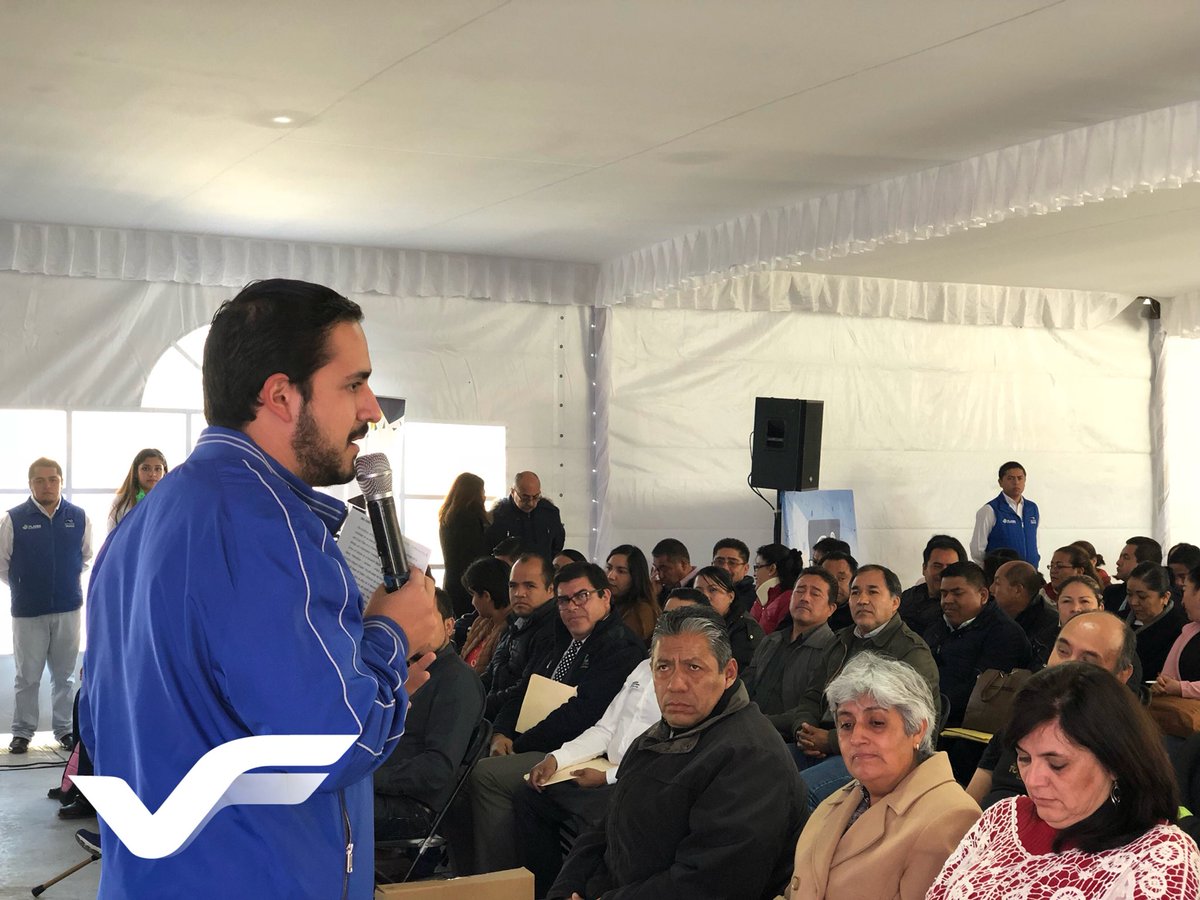 victorfernel's tweet image. Me encuentro en #Zimapan capacitando docentes de la sierra gorda en el uso de @SIDEMSPlandi, política pública educativa del gobierno de @omarfayad que está haciendo historia en Hidalgo.