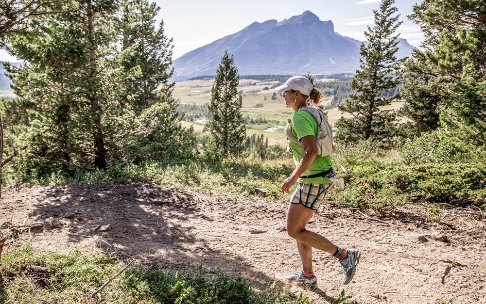 DeathRaceCA's tweet photo. We have so many awesome women runners.  Who is a special lady in your life who motivates and inspires you? #WomenCrushWednesday #Motivation #Mountains #Running #TrailRunning #SinisterSports https://t.co/xsT1v9cnBw