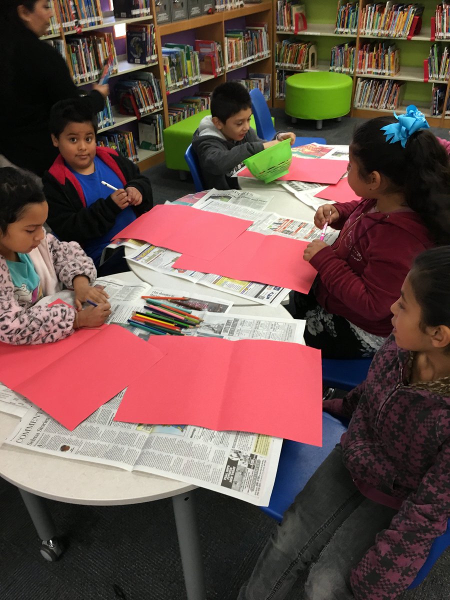 JQWTeacher's tweet image. Terry Elementary School 2nd Graders creating Chinese Lanterns to prepare for #ChineseNewYear2018 celebration on Friday. @feliciago4 is the best #librarytechnician ever! @selmalibraries @SelmaUSD