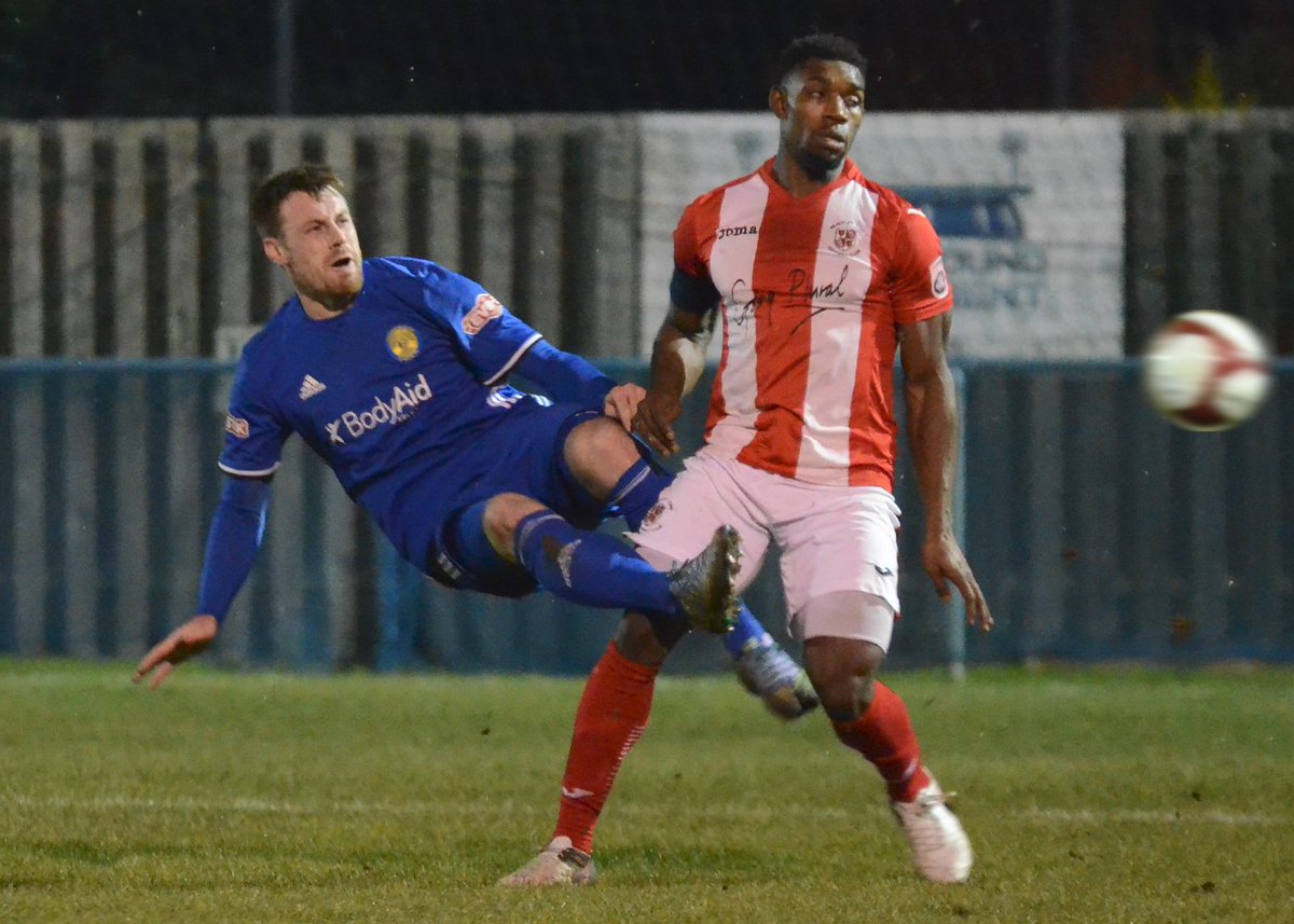 thejakewhiteley's tweet photo. Whooooaaah, @moreman11!... @PSLFC v @BrackleyTownFC (#NorthantsFA, #CountyCupSF, 6/2/18)... https://t.co/pHDRDGHhCA