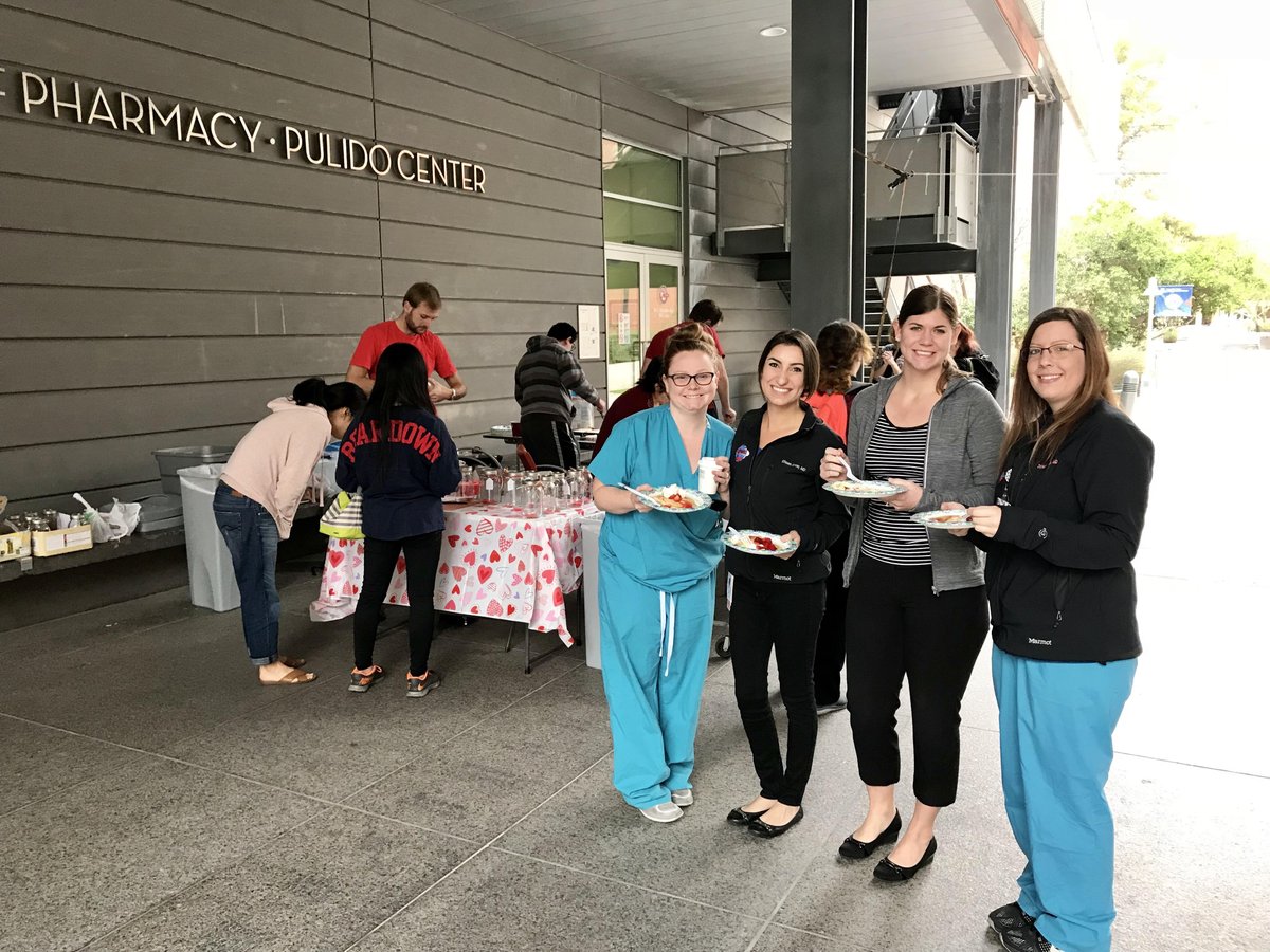 UAZPharmacy's tweet image. #HappyValentinesDay from #KappaEpsilon - come one, come all! For pancakes and coffee sale till 1pm today #rafflintime #UAPharmacy