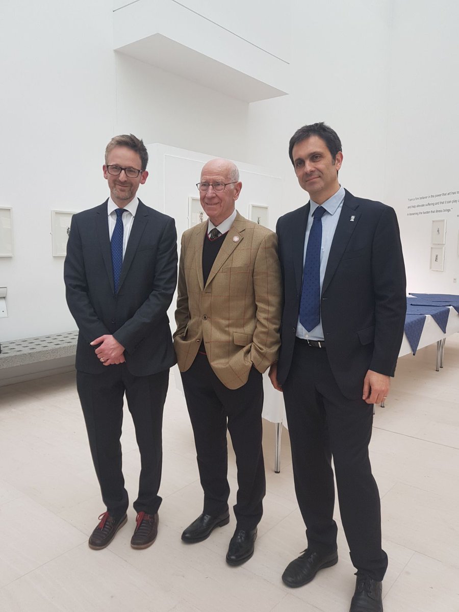 <a href="/SirBobby/">Sir Bobby Charlton</a> and @FindABetterWay have visited our <a href="/MiMeResearch/">MiMe Research Group</a> headquarters today! Solid bone research here at <a href="/UofGlasgow/">University of Glasgow</a>! @UofGCCE <a href="/ManuelMime/">Manuel Salmeron</a>
