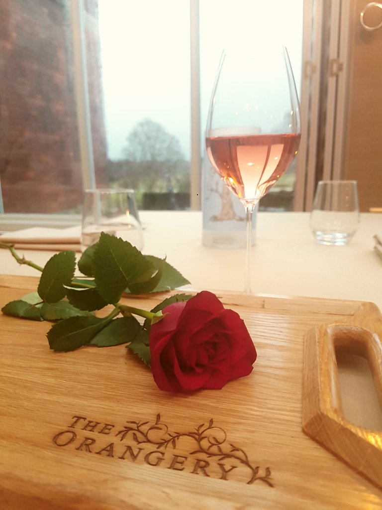 Wishing all of our guests a very happy Valentine's Day. We're looking forward to a busy evening ahead. ⚘🍷 #ValentinesDay #4AARosettes #TableforTwo #foodlovers