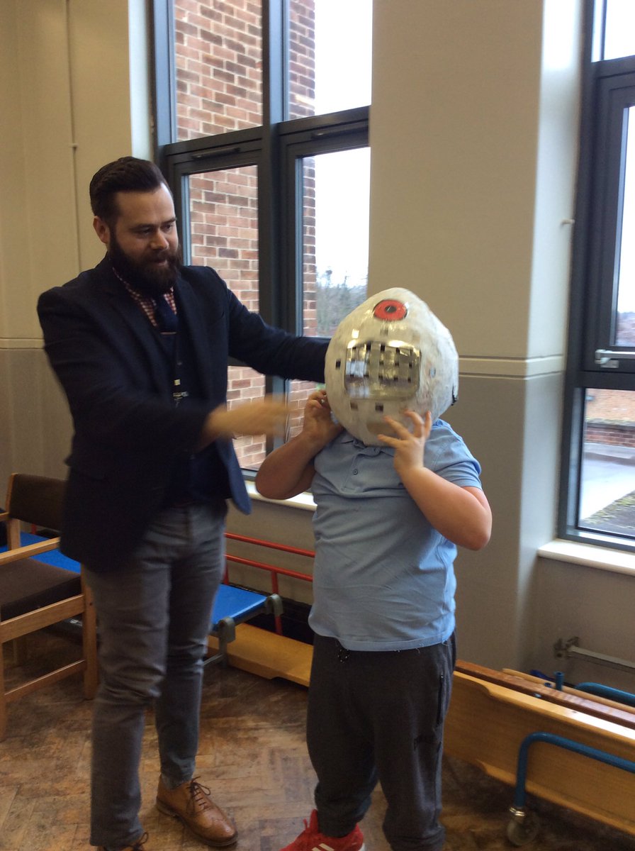 Y4BMStradbroke's tweet image. Look 👀 at our amazing homework. It's out of this world! @StradbrokePri