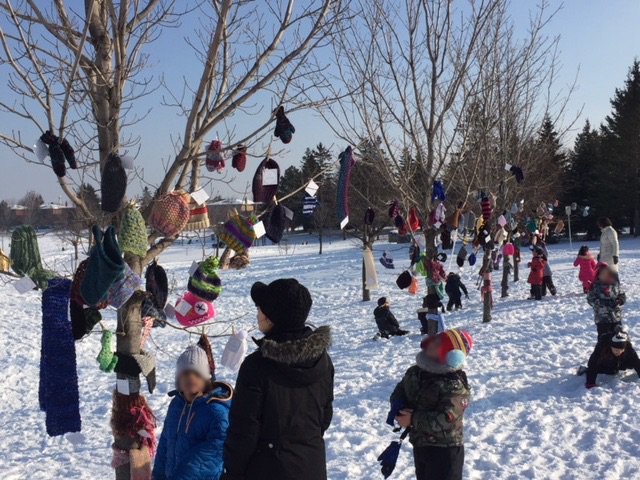 SeanYaoYR's tweet image. Outdoor Winter Well-Being Celebration @HighgatePS in partnership with the Woollen Warmth Project. #SOARwithus #watchusSOAR #warminwinter #communitypartnership @Camillelogan @YRDSB @YRDSBCECEast