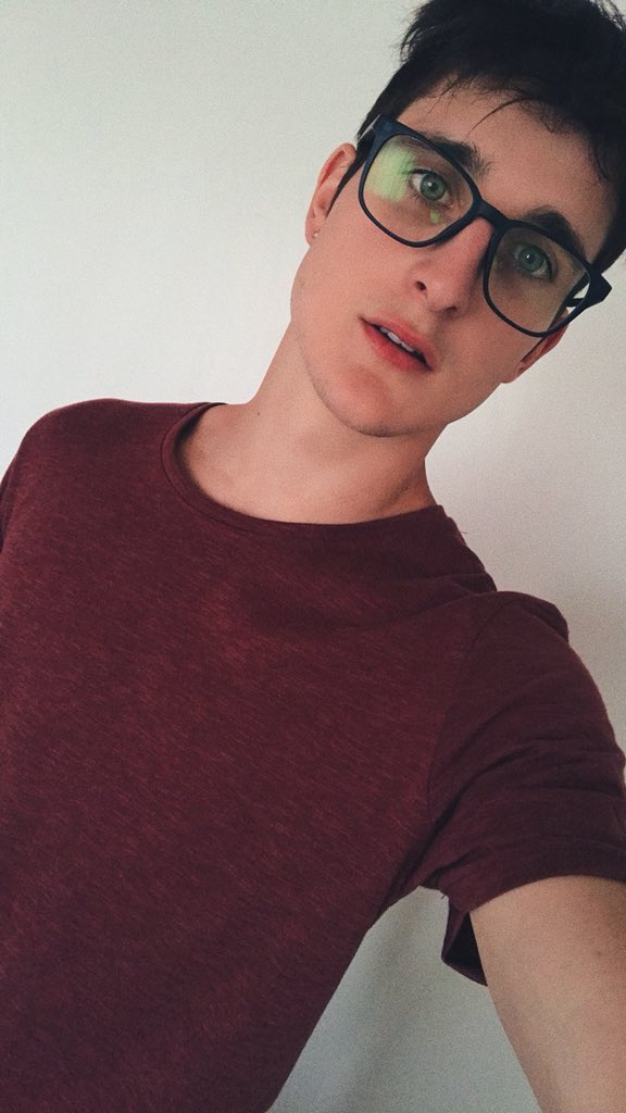 ElchuiucalYT's tweet photo. Chuiu Potter⚡️ https://t.co/c2E7BqdUhB
