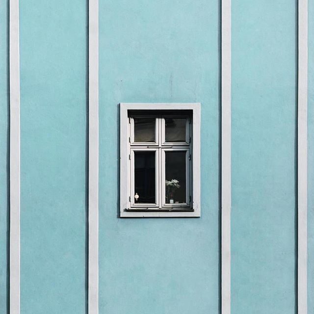 Gorgeous aqua facade found in Oslo, Norway! 💠 Image captured by the wonderful <a href="/lekestove/">Marius S. Andresen</a> .
.
.
#blue #oslo #oslonorway #window #aqua #mmm_gram #architecture #justgoshoot #rsa_minimal #mindtheminimal #paradiseofminimal #palette #pico #cube #ig_color #… ift.tt/2HckeRT