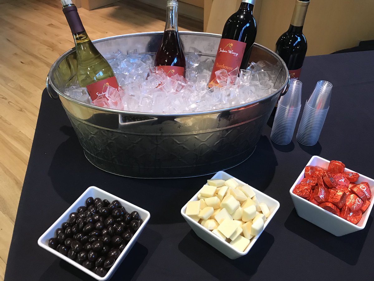 stanburnwine's tweet photo. Hope to see you at our wine and chocolate pairing at Heartwood with their Valentine’s Dinner tonight. #vawine #swva #pcva https://t.co/6iMoAvhzmU