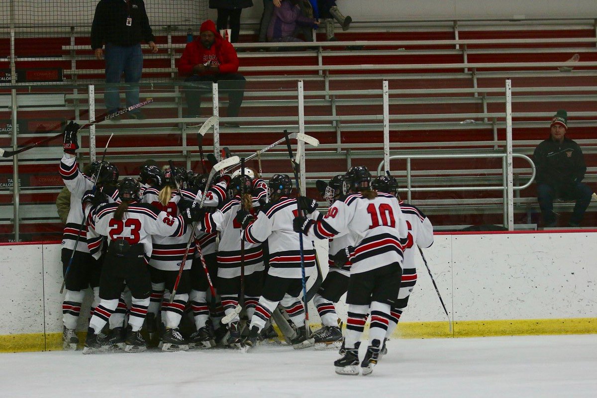 EP_FanSection's tweet photo. STATE is just one game away!! 
Let’s pack the stands for the Girls Hockey section finals game at 7pm on Friday @ Braemar Arena!! It’s a Friday night so no excuses!! Let’s show some love and support for our girls!!🏒🏆❄️ https://t.co/GSOt7pOjAC