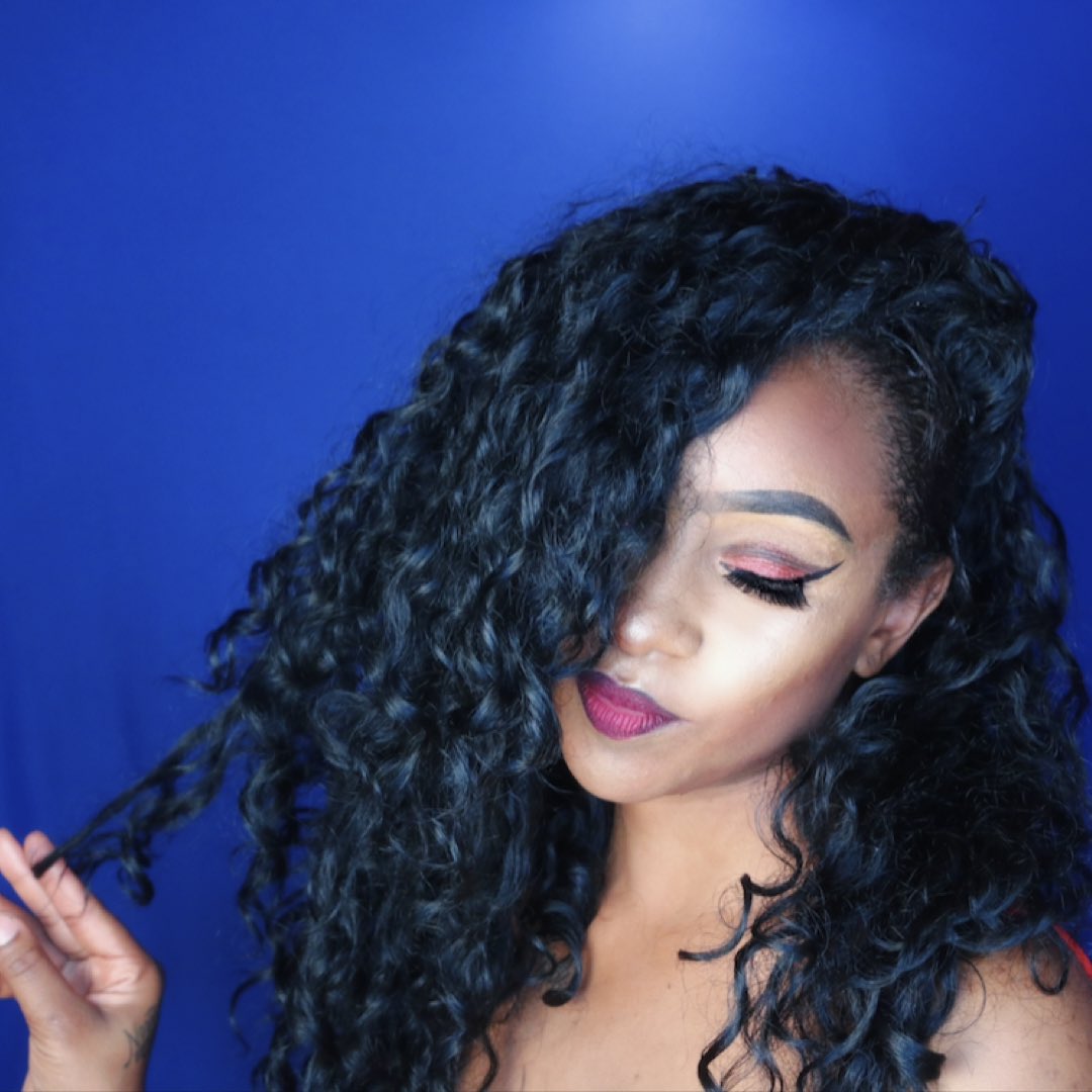 dopebeautyxxo's tweet photo. Vday Look 
💄 Deets 🔽
@ABHcosmetics #ModernRenaissance @NyxCosmetics #mattelipstick @fentybeauty Galaxy palette @LAColorsusa Sunkissed #bronzer @Maybelline #fitme and @lagirlusa #proconcealer @rimmellondonuk #staymatteprimer https://t.co/dcjzWK2rXB