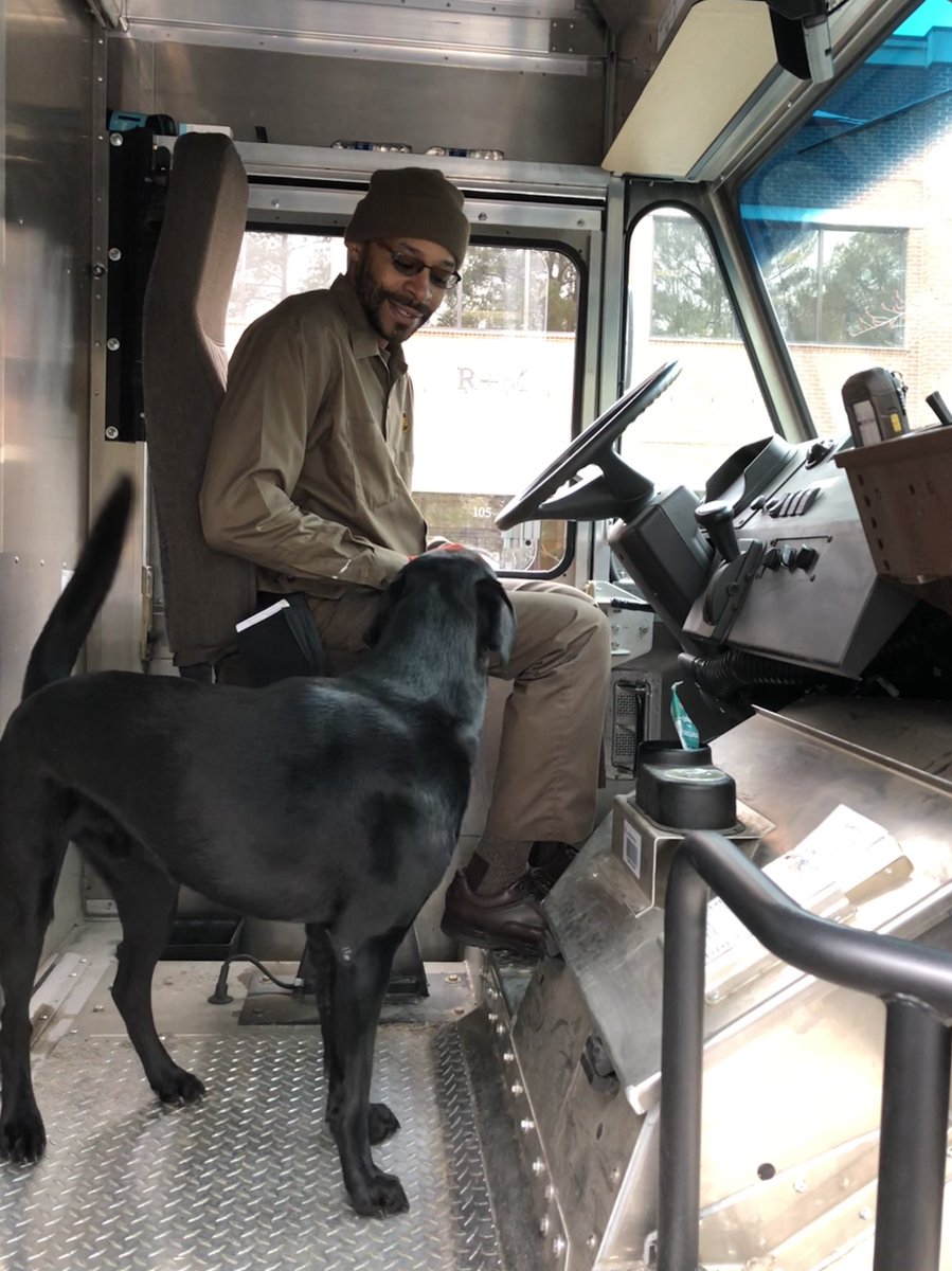 GregNorton17's tweet photo. Mr. Ashley @UPS is one of Riley’s favorite humans. #dogismycopilot #dogsatwork #treattime @rmagency https://t.co/rEWHia0ZGt