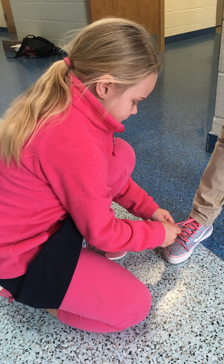 SASMSCharleston's tweet photo. At SASMS, we encourage our students to complete acts of kindness every day! #SASMSKindness https://t.co/Ur9wFF7FLD