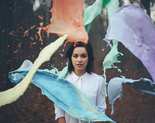 photosbyNicole5's tweet photo. photographer Brandon Woelfel (found on Instagram and twitter with this username @Brandonwoelfel). He uses techniques such as stop motion and centers many of his photos around the manipulation of light, smoke things and sparklers to further his artistic explorations. #chsinsta https://t.co/JF35oYS9qZ
