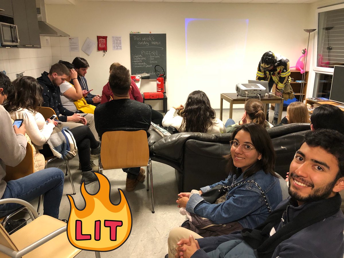 GabrielaBCortes's tweet image. FIREEEEEEE! 🔥 Health &amp;amp; Safety session at the student dormitory #introweek #fireprotection #Health&amp;amp;Safety #Vaduz #unili #unilidorm - #livingatthedorm #livingatbox #Liechtenstein #studentslife #ErasmusPlus #dorm #wohnheim