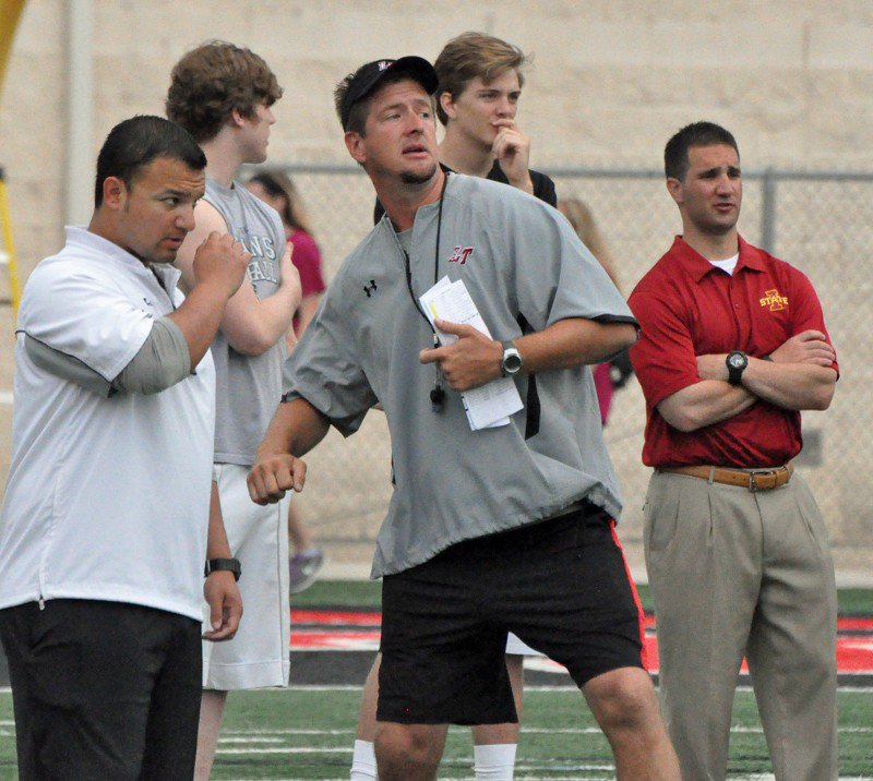 New Willis football coach Mike Wall leaves wealth of fond memories at Lake Travis. atxne.ws/2sw5CcN