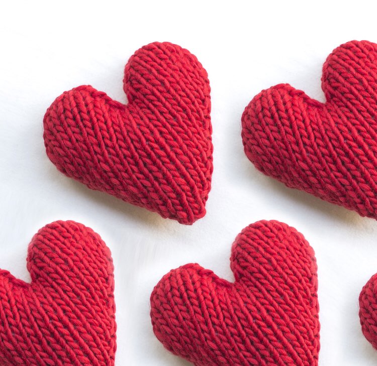 knitaid's tweet photo. All you knit is love ❤️❤️❤️ 

Knit Aid fundraising chunky knit heart cushion pattern: 
https://t.co/Z1BHoL8sJL 

#knitaid #knitaidforrefugees #allyouknitislove https://t.co/lpiXDCjRkG
