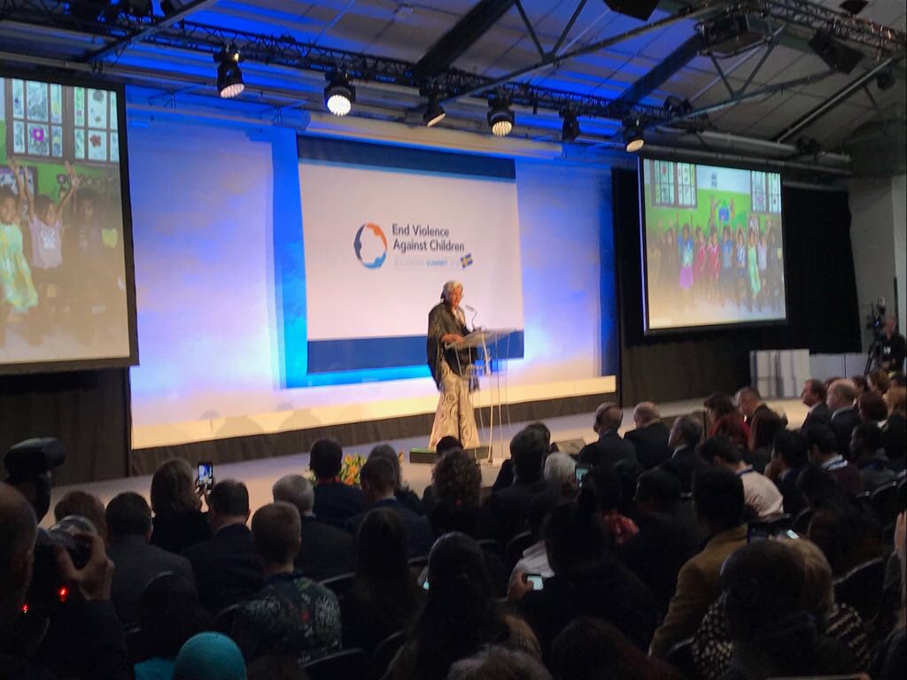 AminaJMohammed's tweet photo. We must all play our part to end all forms of violence against children. Join the exciting movement for transformational change -- working together to make homes, schools and communities safe from violence, exploitation and abuse. #EndviolenceSWE #SDG16 https://t.co/XP3dtbGcWw