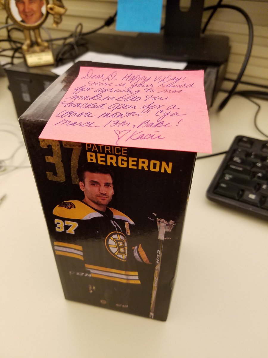 DerrickWilland's tweet photo. Take note aspiring reporters, bribes will get you everywhere with a producer. Thanks @KacieMcDonnell 
#NoOpen
#WhatOpen
#BergeronForHart https://t.co/ri3CJKGlAD
