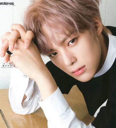 MonbebePeru's tweet photo. #MINHYUK #MONVALENTINE https://t.co/wyxUk4a7aA