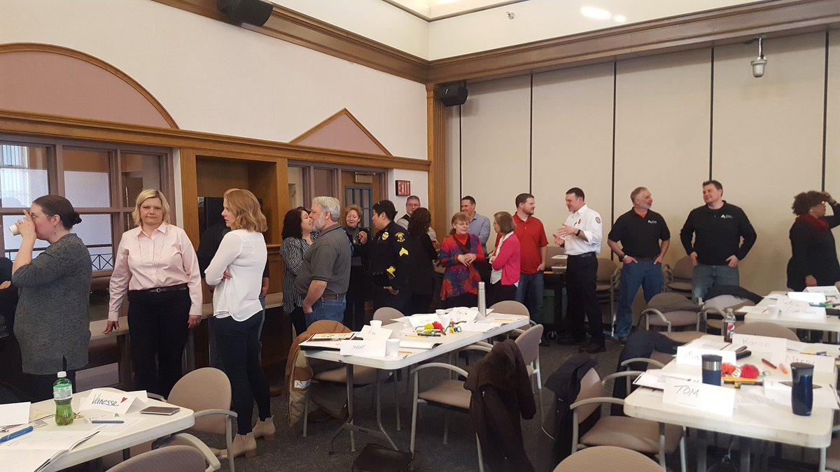 ross_wilburn's tweet image. Great insights this morning by the city of Ames employees participating in Navigating Difference cultural awareness section of the training. #Navigatingdifference #ISUEXTENSIONCED #StrongIowa