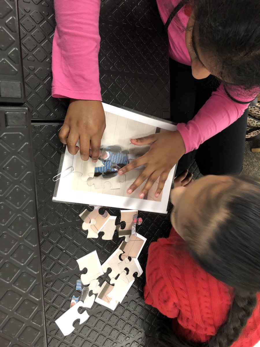 t_oppedisano's tweet photo. Celebrating the day of love in Best Buddies with activities focusing on loving ourselves 💕 #personalpuzzles #ilovemebecause https://t.co/l388aXa4BN