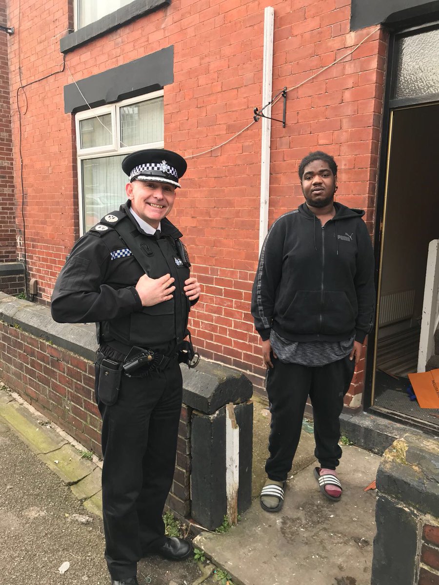 A good chat with William (a concerned local resident) after the early morning disturbance. Explaining why we had acted and what we had done. Keeping Barnsley safe. #OpDuxford