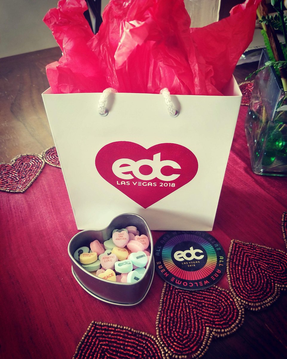 EDMIdentity's tweet photo. Tune in to #NightOwlRadio TODAY at 4pm PT on @siriusxm and Facebook Live for the @edc_lasvegas lineup reveal!
Stay updated with the link in the comments below!
#EDMIdentity #EDMID #edclv2018 #edclasvegas https://t.co/HDy9IUv11A