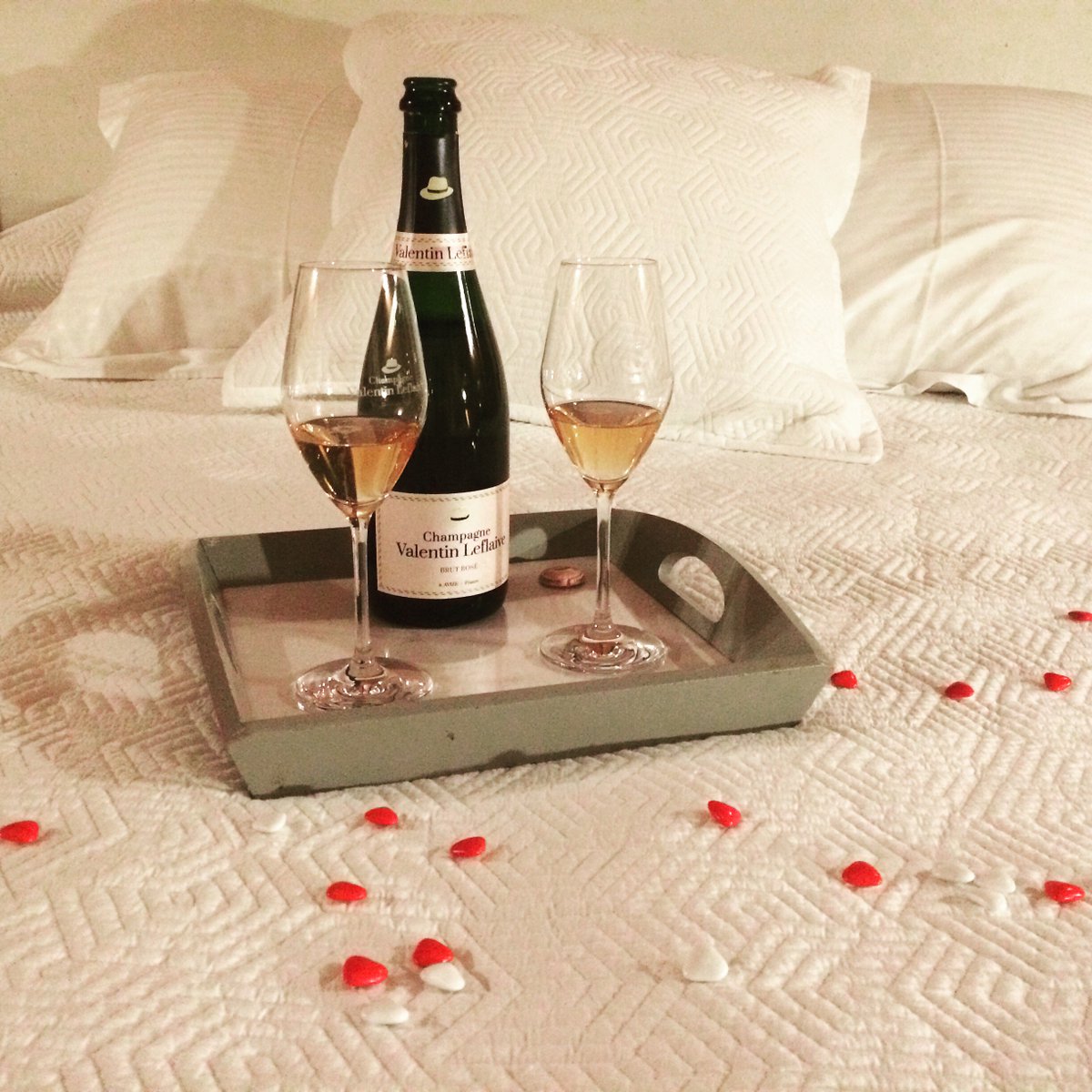 VLeflaive's tweet photo. Happy Valentine's Day!! Let's celebrate with our Champagne @VLeflaive Rosé. #champagne #ValentinesDay https://t.co/7XCaIKswGP