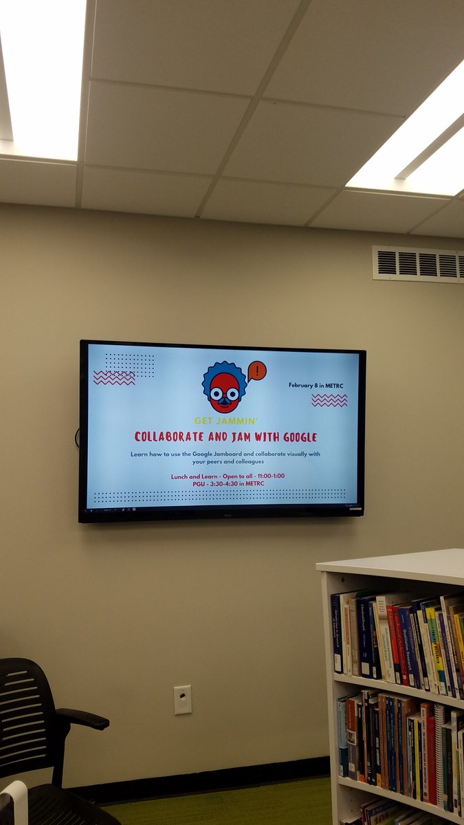 mcgibbo3's tweet photo. Working in #eci201 to find all that the METRIC Library has to offer @NCStateCED! #interactiveclassroomdesign https://t.co/fRTwW4qcZf