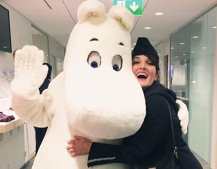 Happy Valentine's !!!
Cada uno se enamora de quien quiere. End of the story..