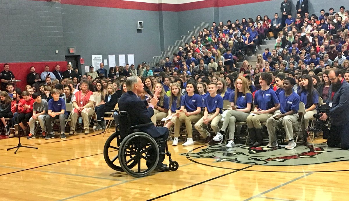 Why is <a href="/GregAbbott_TX/">Greg Abbott</a> visiting <a href="/LewisvilleISD/">Lewisville ISD</a> students at <a href="/BMSBulldogs/">Briarhill MS</a> today? Hint: a school assignment that is out of this world (thanks to <a href="/NASA/">NASA</a>) 🚀🌎 <a href="/NBCDFW/">NBC DFW</a> #TexasConnectsUs WATCH at 4!