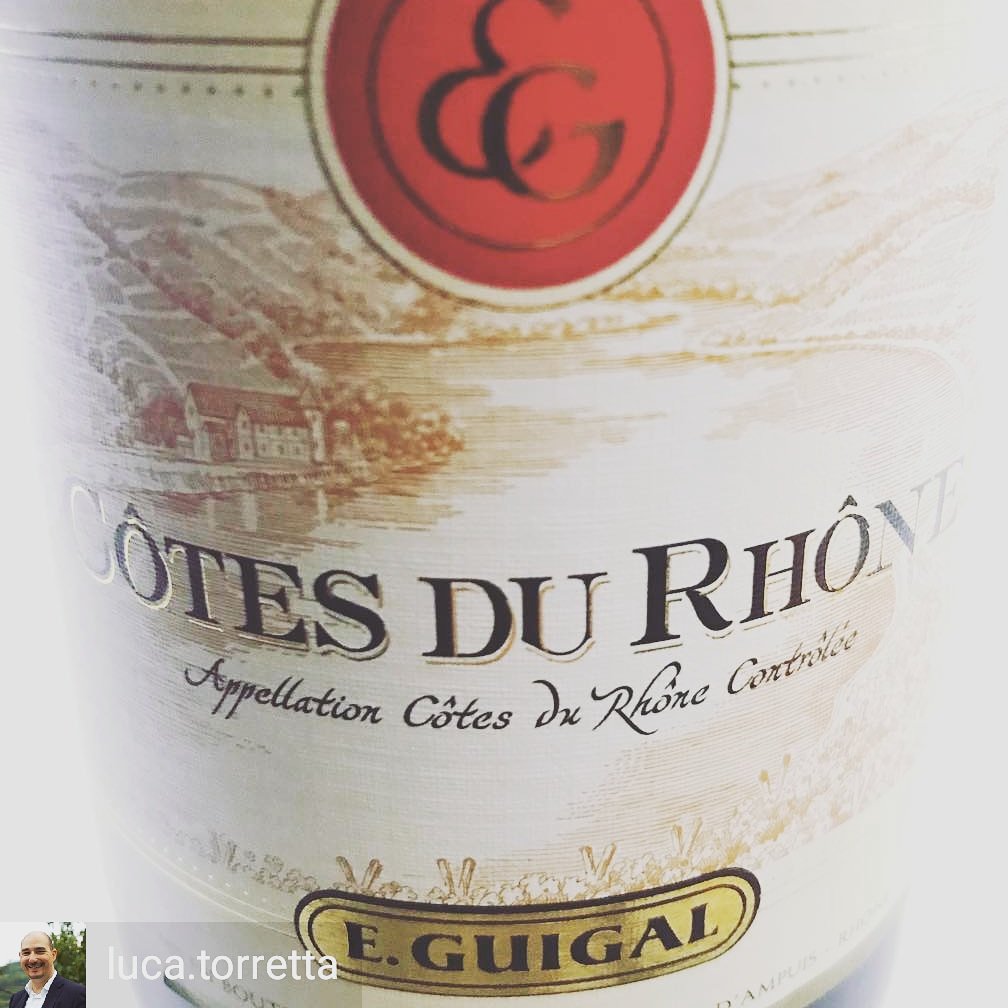 Vinexxpert's tweet photo. Happy #ValentinesDay! ♥️ This evening, treat your special someone to a fine #RedWine: #EGuigal #CôtesduRhône in #VintagesEssentials @LCBO:
https://t.co/j9FrRMWLdy
#domaineguigal #eguigal #wine #redwine #winelover #valentinesday #love #vinexxperts #LCBO
📸 from @luca.torretta https://t.co/xKwW1iGckQ