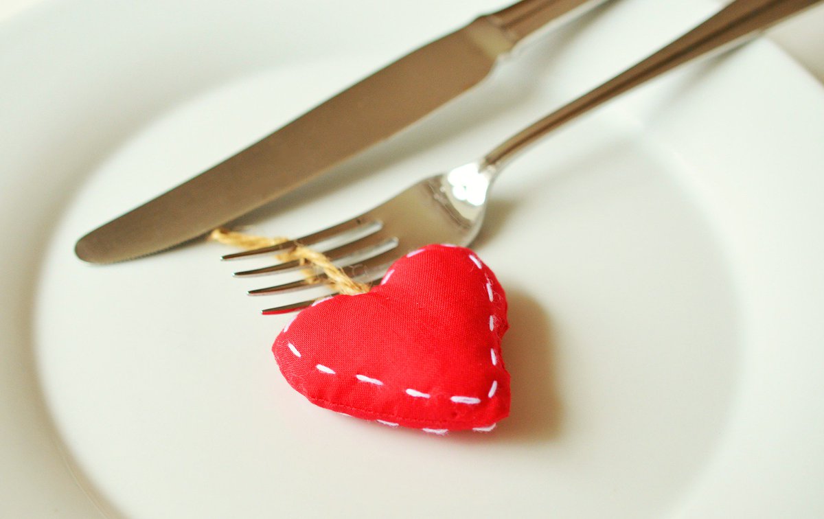 RumPunchPress's tweet photo. Eat your heart out, readers. 
. 
.
. 
Also, Happy Valentine's Day. Here's some microfiction to get you through the day. 

Check out @CRBeideman's "Meal" at https://t.co/3KPykj0Agw

#ValentinesDay #amwriting #fiction #microfiction #WednesdayWisdom https://t.co/fqF6O5CbNm