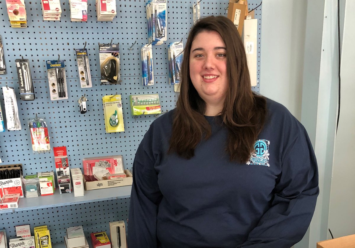 engagesemo's tweet photo. You might frequent a #SmallBusiness, but do you know their story? This month we spotlight the young, but wise (click for her advice) owner of Gamble-Bedwell Printing! https://t.co/65WgRBiEw1 https://t.co/kqO55vCBeI