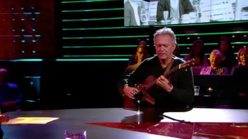 Kijkers in tranen door optreden <a href="/hjekkers/">Harrie Jekkers</a> in @dwdd . #fragmentgemist - bit.ly/2HgKn1W