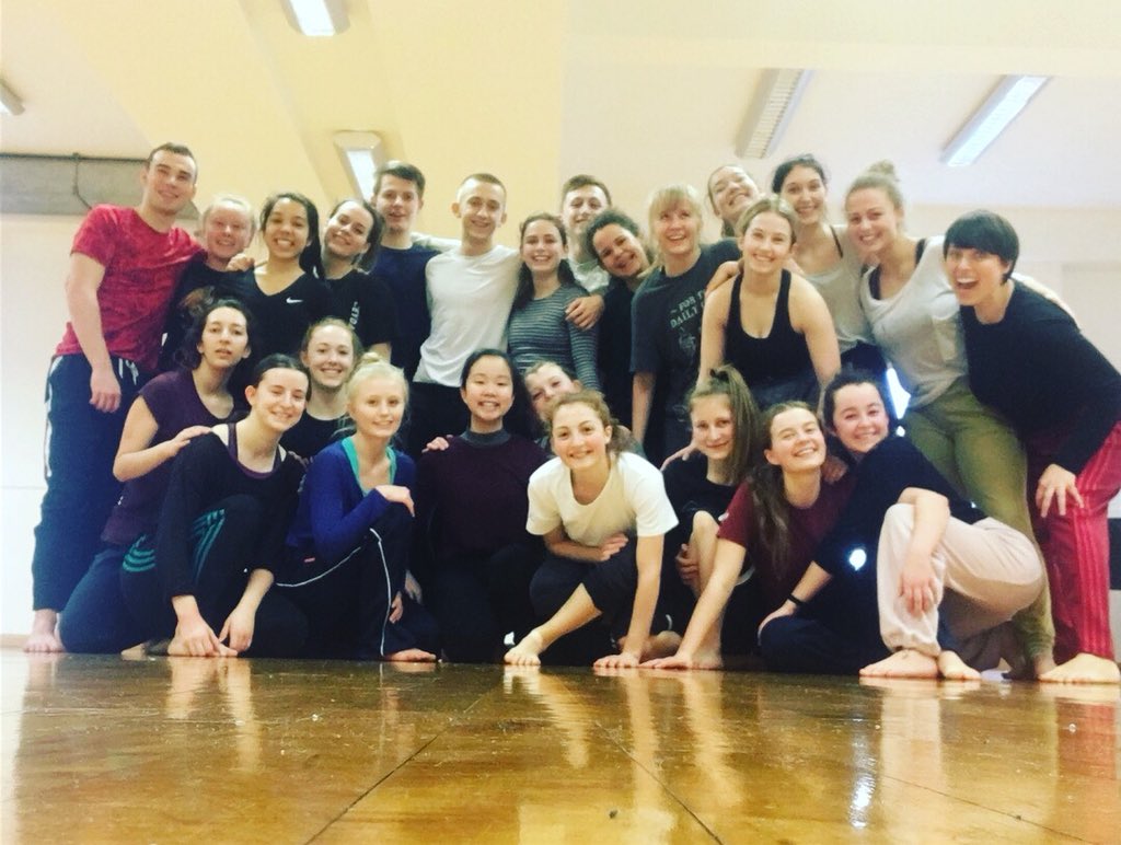 McMillanLeila's tweet photo. Throwback to beautiful memories with 3rd & 2nd Years of @NorthernSchool Leeds! #nscd #leeds #badance #leilamcmillan #leilamcmillandance #flyinglow #davidzambrano #dancetraining https://t.co/mj7d4err7j