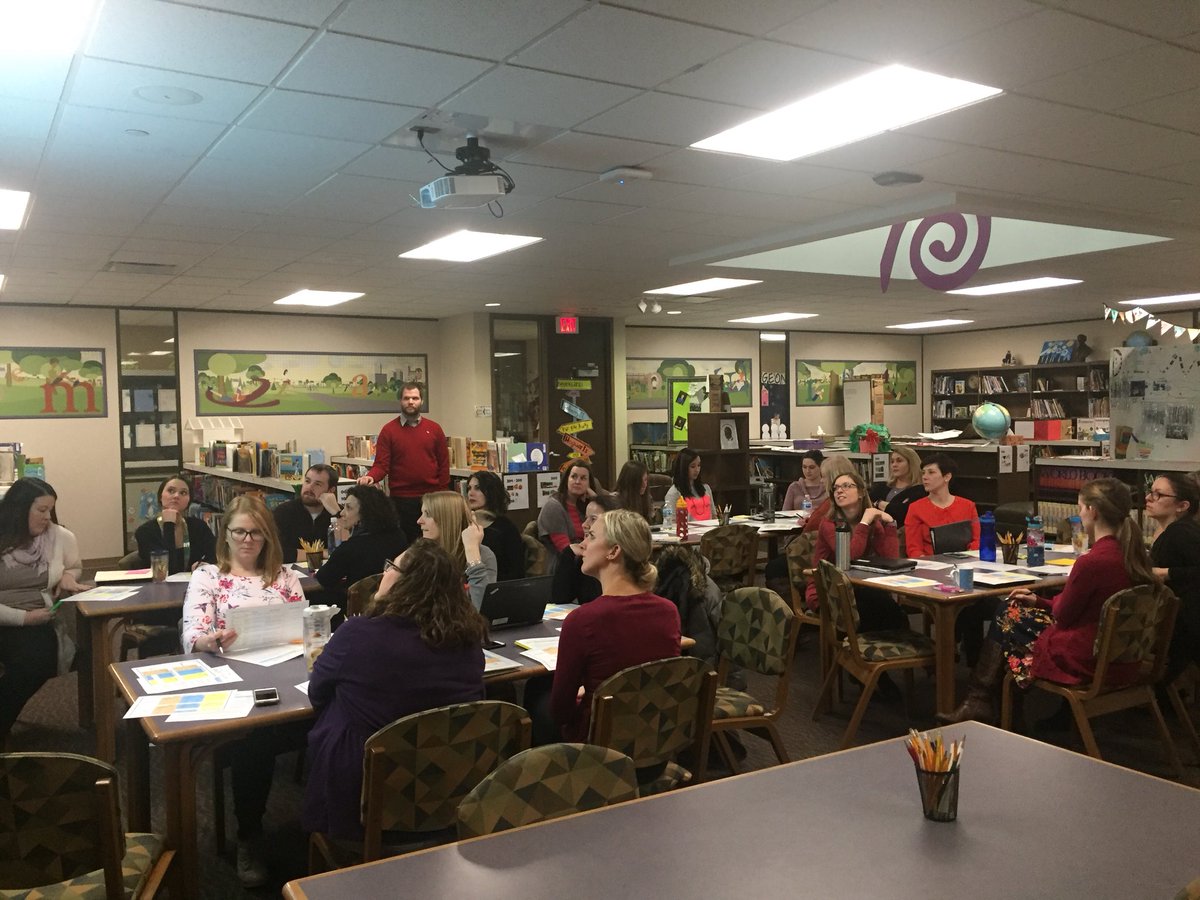Ncaulfield1's tweet photo. SFE’s @mrs_sequin_SFE starts off a K-1 discussion about DIBELS in the context of purposeful reading and writing!  #sfelearns #wearewayne https://t.co/qW8Tf7gOn0
