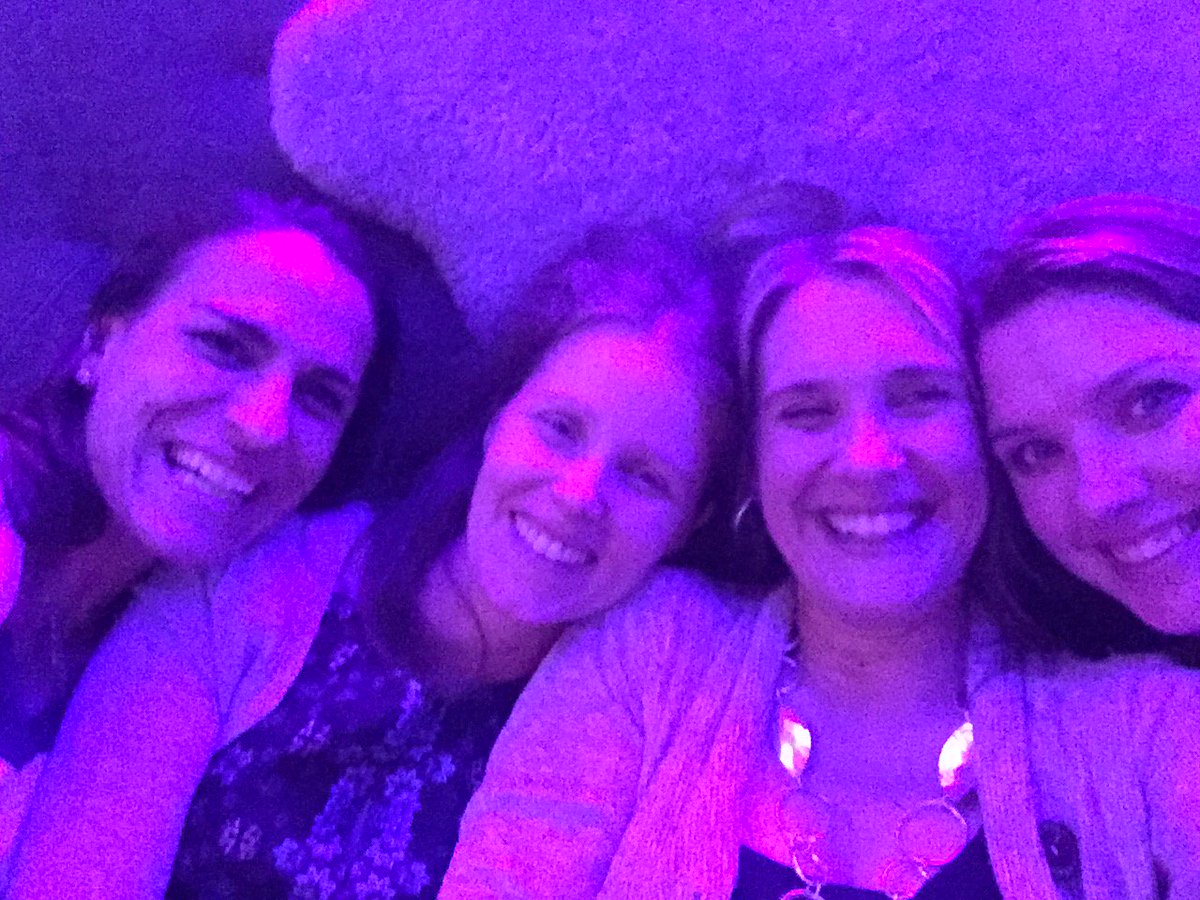 kerrylonsdale's tweet photo. Guess who’s here with me? @nicolamarsh @CEMcKenzie1 @PatPDonovan @cryanhyde @schoenwriter @LizandLisa @janis_thomas. Have you read their books? Which of theirs is your favorite? #LakeUnionAuthors https://t.co/uuh2ZUg4tE
