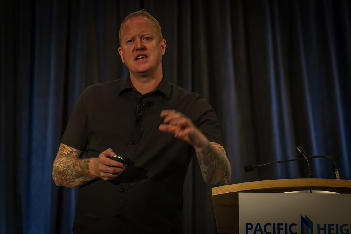 MarksGonePublic's tweet photo. It was good listening to @NikolasFuturist talk about cities of the future.
"The city wants to reduce car use by 21% over the next two years and increase mobility by foot, bike and public transport." #BuildexVancouver #BuildexVan @RentUnique @cameronmaltby https://t.co/WVt0Wswbmm https://t.co/Cz3yKgLOT0
