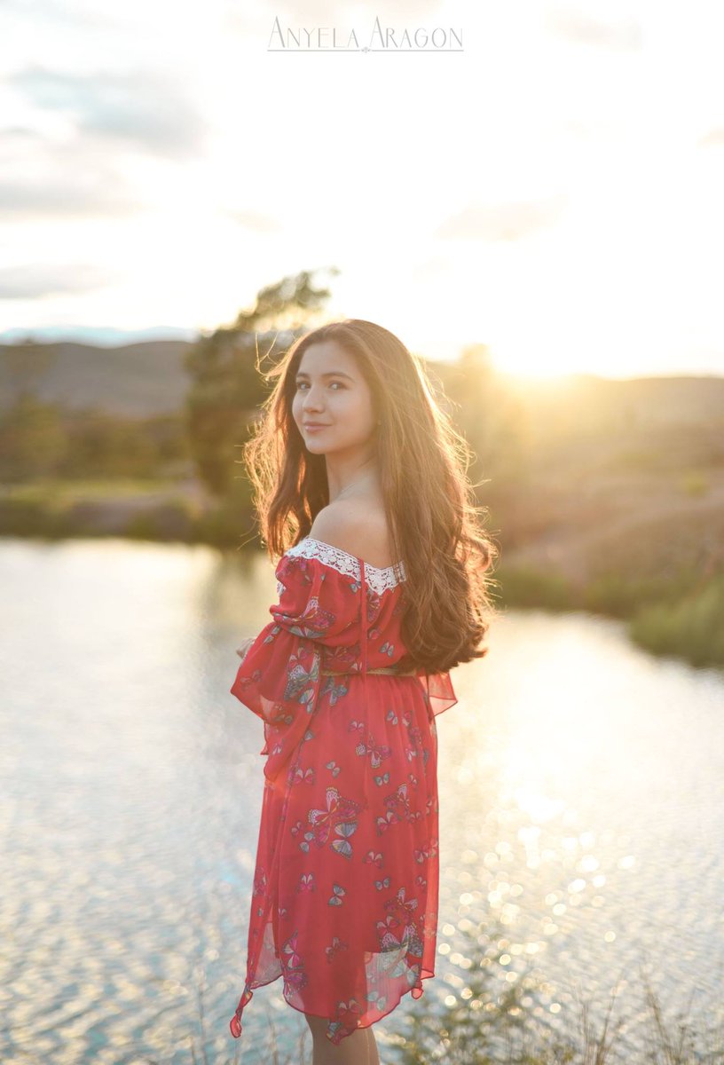 FansClubShaira's tweet photo. Buena Tarde Shairistas de Corazón @ShairaSelenaXS https://t.co/EZHgXGoPtr