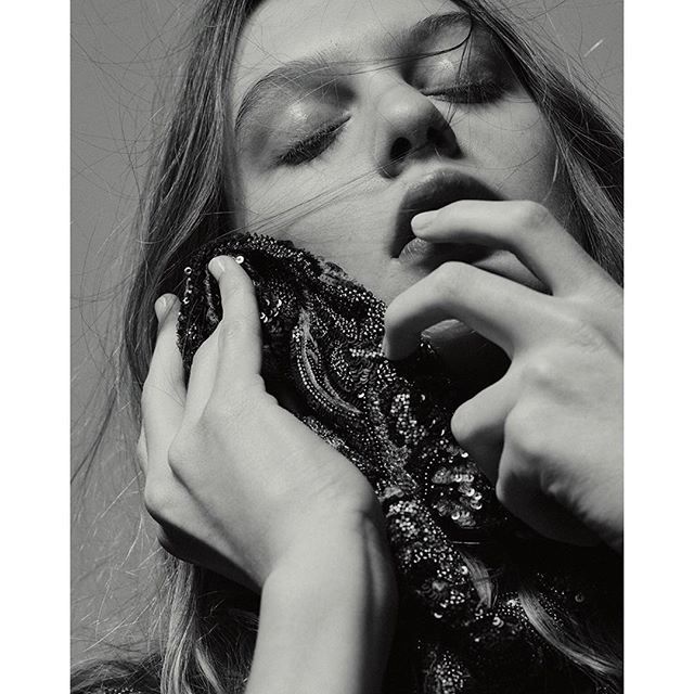 StreetersUSA's tweet photo. The Last Magazine Spring 2018 featuring Ariel Murtagh. Makeup by #MakiRyoke and Hair by #TomoJidai
@makiryoke @tomojidai @thelastmagazine #StreetersUSA #StreetersLondon #TheLastMagazine #Hair #Makeup #beauty #ArielMurtagh Photographed by #GregoryHarris https://t.co/CEmp69OxDs https://t.co/ruOhgXH3pX