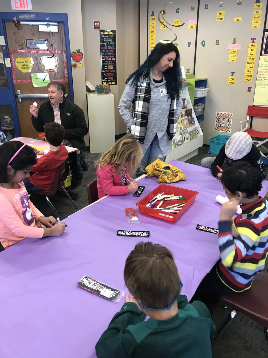 MsFalkowskiKL1's tweet image. Valentine’s Day party!