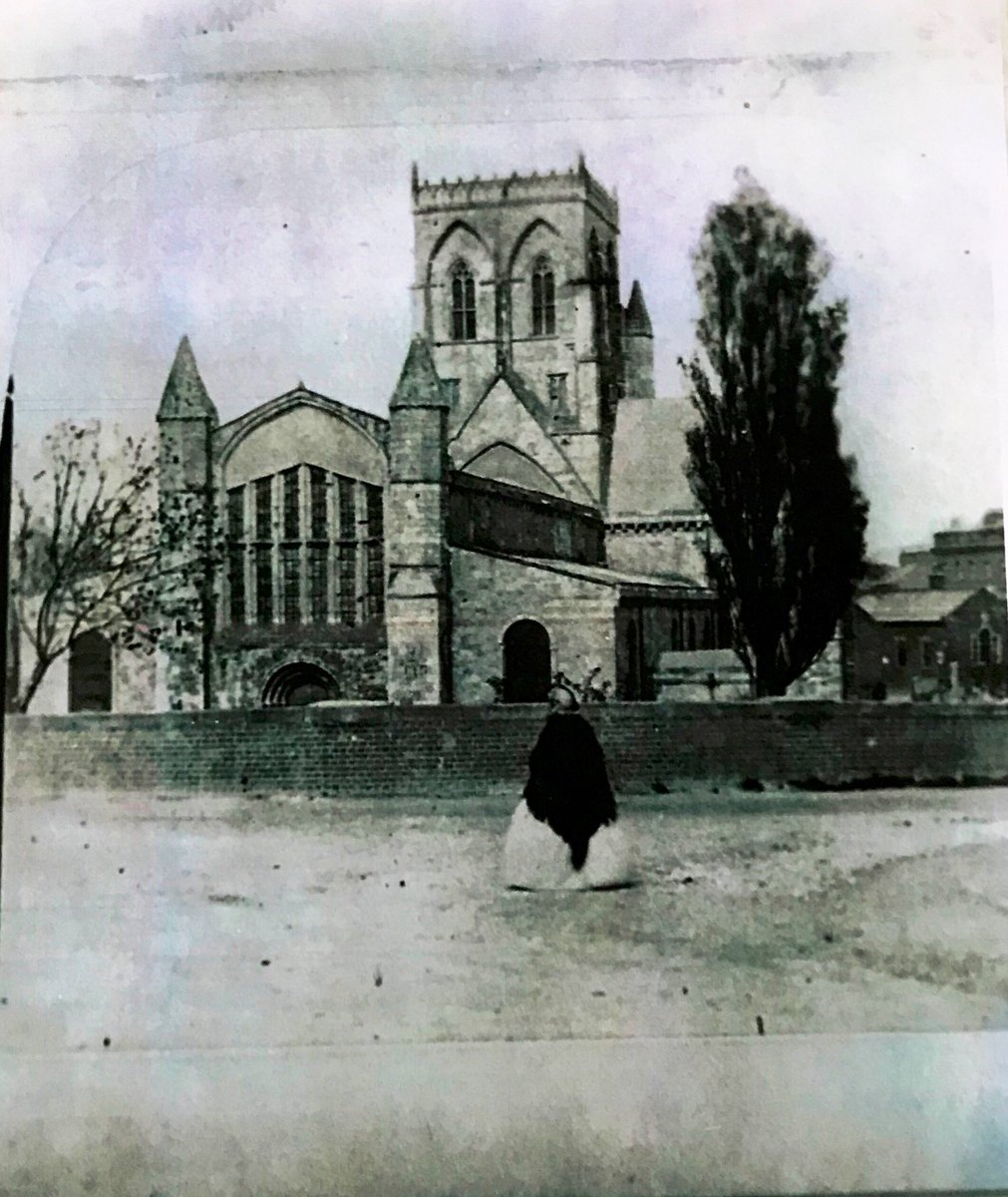 SaltsWalks's tweet photo. #TitusSalt wed Caroline Whitlam in #Grimsby’s #12thC church (the #Minster) in 1830 #astonesthrow from her home the Manor House. Moved to #Bradford, married 45 years. #HappyValentines https://t.co/CNRd0r0NWs