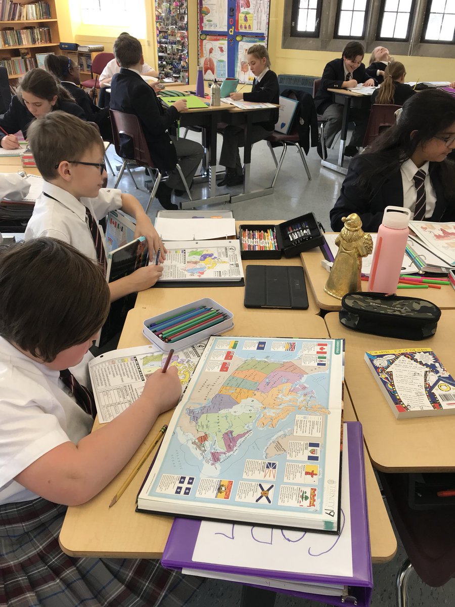ms_mcclure's tweet image. Getting our geography on in Grade 5! 🌎🌍🌏 #TCSProps