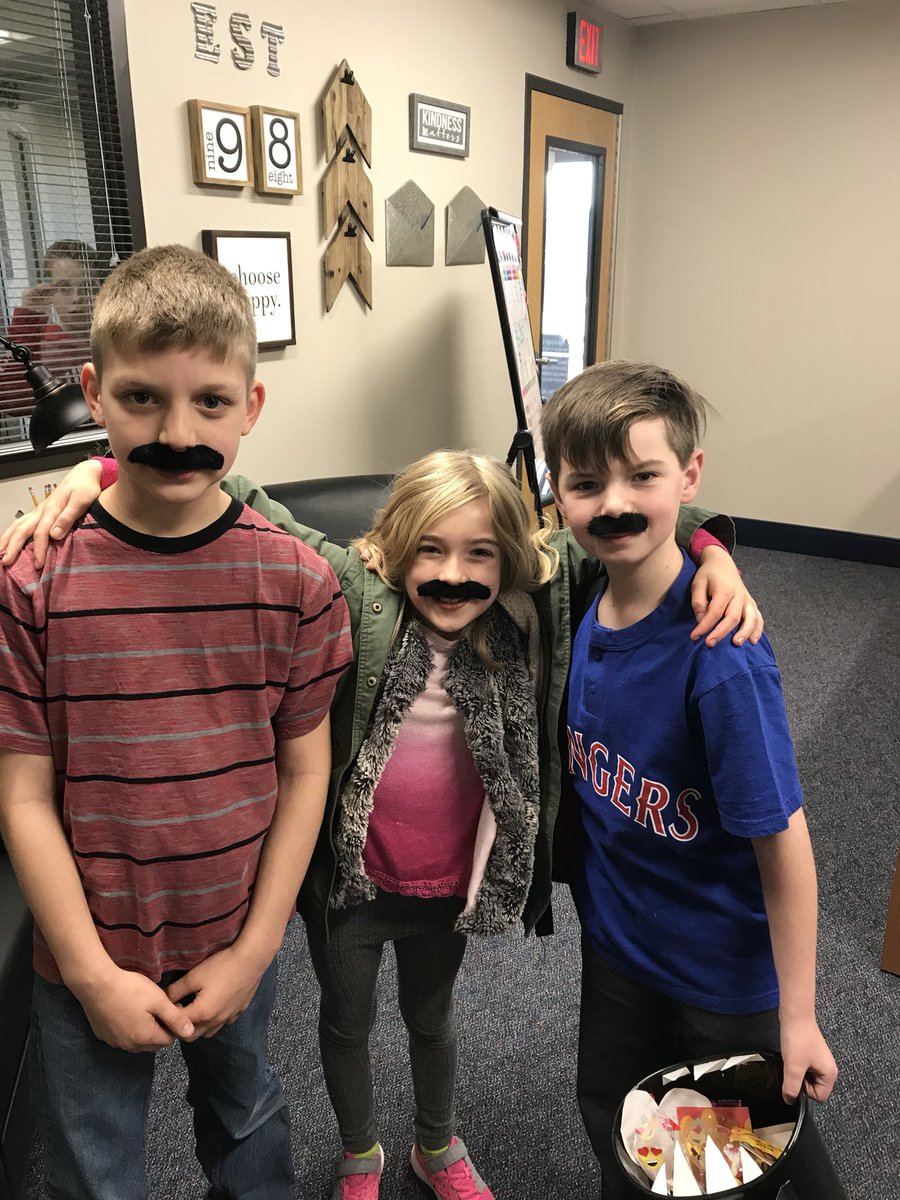 Our 360 mustache crew! #eddinsluv #eddelem